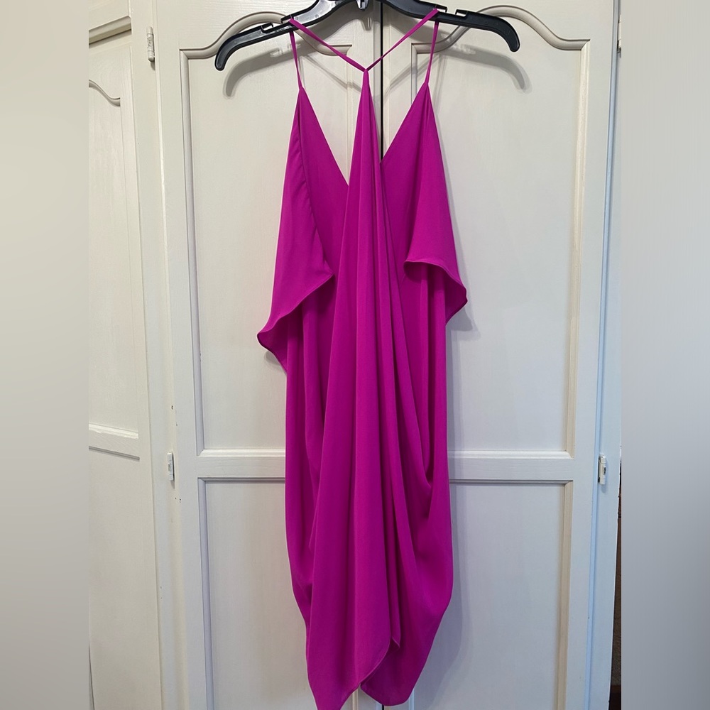 Hot pink dress - Picture 2 of 6